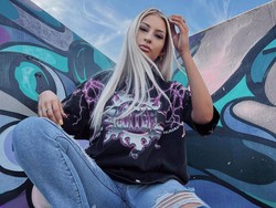 Jago Banget, Gamer Cewek Ini Kalahkan Banyak Pria di Call of Duty