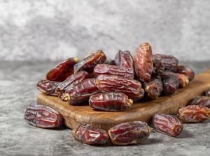Suka Makan Buah Kurma? Ini Manfaat bagi Kesehatan dan Kandungannya Suka Makan Buah Kurma? Ini Manfaat bagi Kesehatan dan Kandungannya
