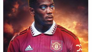 MU Pecundangi Everton, Martial Dipuji Netizen