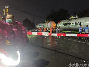 Perjalanan 4 Kereta Molor 30 Menit Imbas KA BBM Anjlok di Sidoarjo Perjalanan 4 Kereta Molor 30 Menit Imbas KA BBM Anjlok di Sidoarjo
