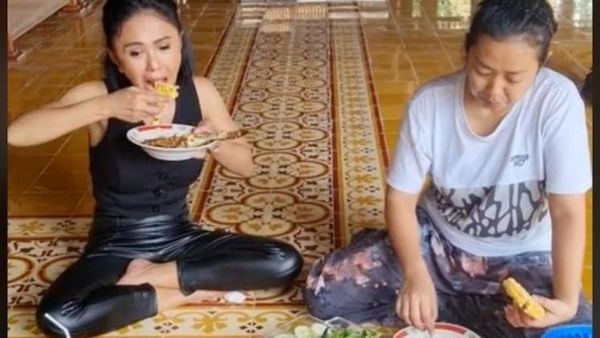 Gaya Sederhana Soimah Menjamu Makan Yuni Shara hingga Raffi Ahmad