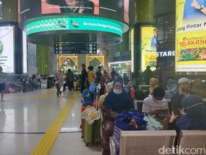 Pekan Ketiga Ramadan, Stasiun Gambir Mulai Diramaikan Pemudik