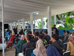 Yuk Merapat! BI Buka Layanan Tukar Uang di GBK, yang Antre Makin Padat