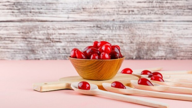 Makanan super yang dapat membantu memperlambat proses penuaan di usia 40an/