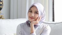 5 Gaya Hijab Erina Gudono Saat Ikut Kajian, Cantik dan Manglingi