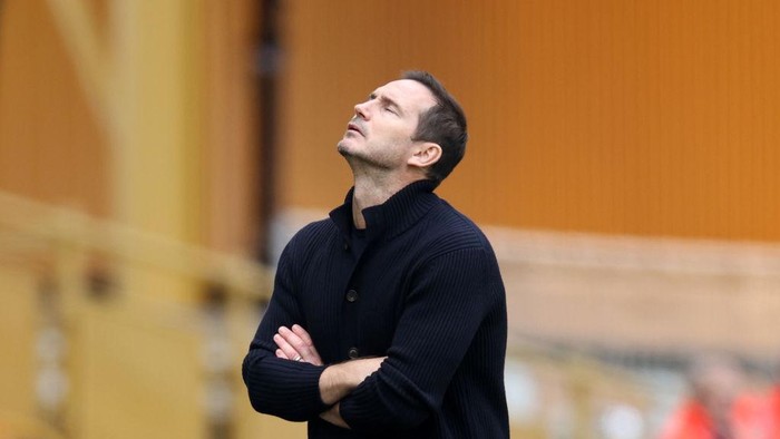 WOLVERHAMPTON, ENGLAND - APRIL 08: Frank Lampard, Caretaker Manager of Chelsea, looks dejected during the Premier League match between Wolverhampton Wanderers and Chelsea FC at Molineux on April 08, 2023 in Wolverhampton, England. (Photo by Eddie Keogh/Getty Images)
