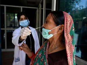 Kasus Aktif COVID-19 di India Meroket, Naik 1.200 Persen dalam Sepekan Kasus Aktif COVID-19 di India Meroket, Naik 1.200 Persen dalam Sepekan