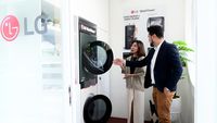 LG Kenalkan Mesin Cuci Bertumpuk Hemat Ruang