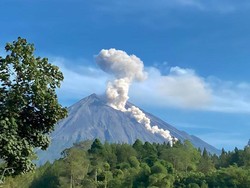 Penampakan Gunung Semeru Saat Ini: Waspadai Material Membentuk Lidah Lava