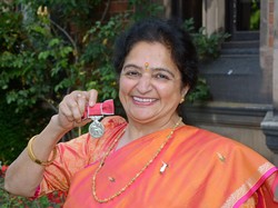 Wajah Penerima Medali Kerajaan Inggris yang Diundang ke Penobatan Raja Charles