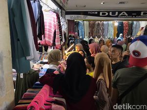 13 Hari Jelang Lebaran, Pasar Butung Makassar Diserbu Pengunjung