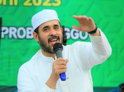 Walkot Probolinggo Ajak Pegawai Pemkot Atur Kesibukan & Baca Al-Quran