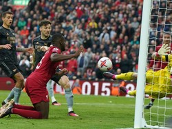 Andai Konate Sundul Bola ke Gawang Arsenal