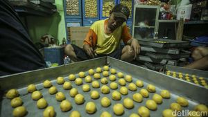 Berkah Ramadan, Produksi Kue Kering Kwitang Naik 30%