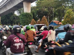Lalin Blok M Jaksel Macet Parah Jelang Buka Puasa