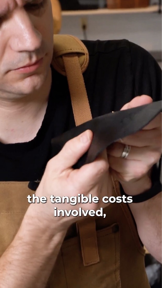 Analisis estimasi harga tas branded oleh Leatherstein/