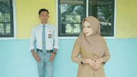 7 Potret Pasangan Viral Muridku Ternyata Calon Suamiku di Lampung