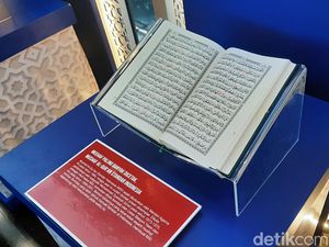 9 Mushaf Al-Quran Fenomenal di Pameran Kemenag 9 Mushaf Al-Quran Fenomenal di Pameran Kemenag