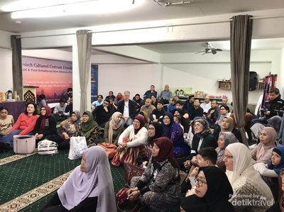 Hangatnya Suasana Buka Bersama Diaspora di Kota Utrecht