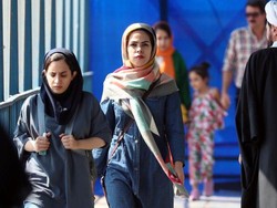 Iran Mulai Pasang CCTV Pantau Perempuan Tak Berhijab