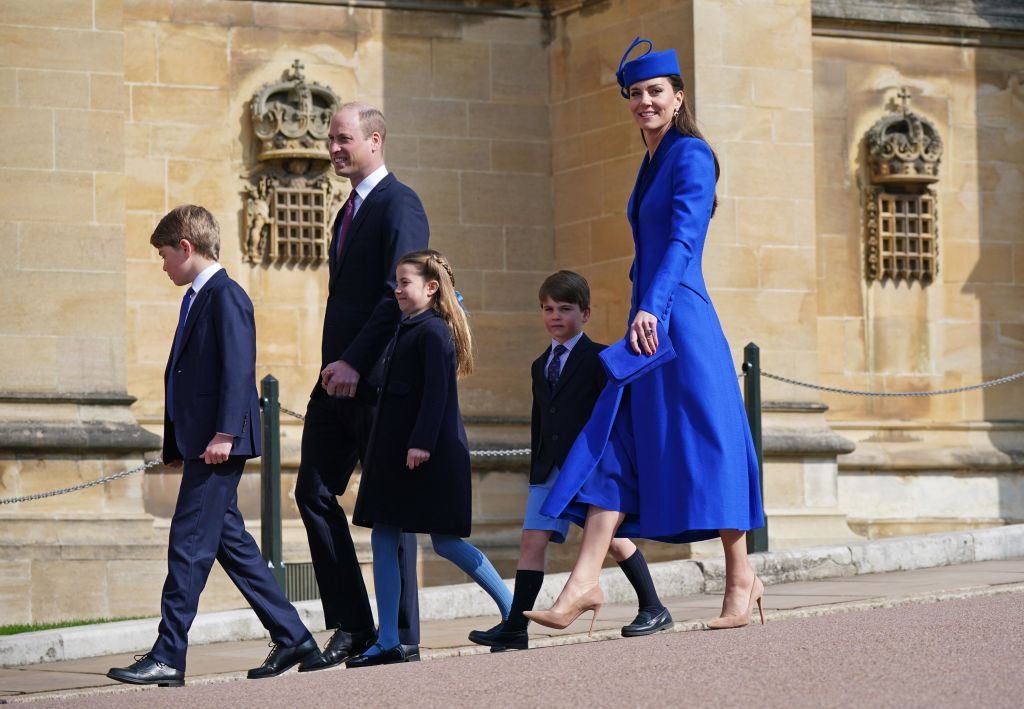 WINDSOR, ENGLAND - APRIL 09: (L-R) Prince George of Wales, Prince William, Prince of Wales, Princess Charlotte of Wales, Prince Louis of Wales and Catharine, Princess of Wales attend the Easter Mattins Service at Windsor Castle on April 9, 2023 in Windsor, England. (Photo by Yui Mok - WPA Pool/Getty Images)
