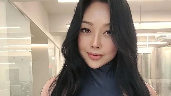 Ini Potret Wanita Awet Muda yang Sering Digoda Pria Lebih Muda dari Anaknya