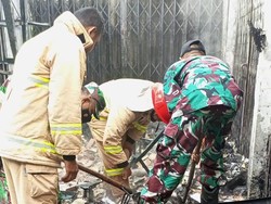 Kebakaran Pasar Kencong Jember, Kobaran Api Ludeskan 6 Toko