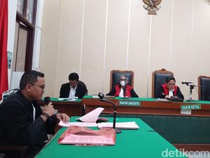 Korupsi Dana BOS Rp 900 Juta, Eks Kepsek SMK 2 Kisaran Dituntut 7 Tahun Bui