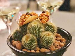 7 Penyajian Makanan Tak Wajar di Restoran Ini Bikin Pelanggan Kesal