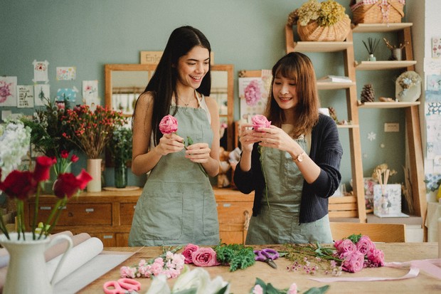 Perempuan. Foto: Pexels.com/Amina Filkins