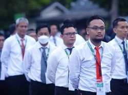 Staf Khusus Menag: Petugas Haji Jangan Minta Dilayani