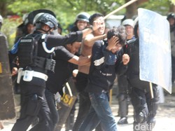 4 Mahasiswa di Palopo Diamankan Buntut Ricuh Demo UU Ciptaker