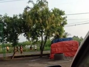 Kawanan Pesilat Gresik Kocar-Kacir Dikejar Warga gegara Geber Knalpot Brong