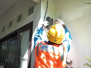 Lagi Promo, Banyak Warga Tambah Daya Listrik Rumah