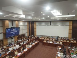 Komisi I DPR dan Pemerintah Sepakat Bentuk Panja Revisi UU ITE
