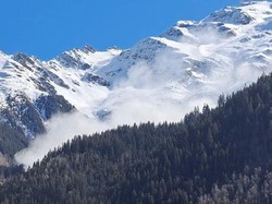 5 Orang Tewas Akibat Salju Longsor di Alpen Prancis, 1 Hilang