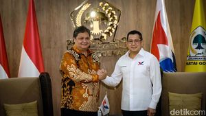 Usai Prabowo, Hary Tanoe Sowan ke Airlangga di Markas Golkar