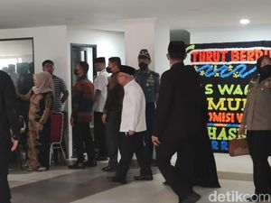 Doa Wapres Maruf Amin untuk Sang Menantu Mendiang Rapsel Ali Doa Wapres Maruf Amin untuk Sang Menantu Mendiang Rapsel Ali