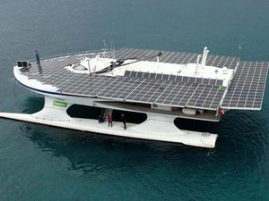 Yacht Super Canggih Lahap Matahari buat Melesat