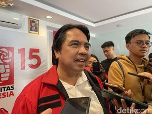 Sanksi Pertama dari Kaesang Disambut Ade Armando dengan Ubah Gaya Sanksi Pertama dari Kaesang Disambut Ade Armando dengan Ubah Gaya