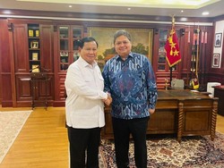 Airlangga Bertemu Prabowo di Kantor Kemhan, Apa yang Dibahas?