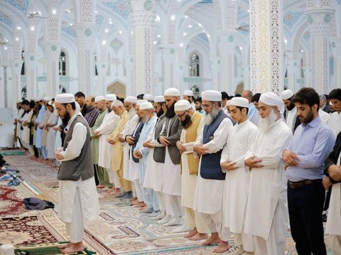 Di Turki, lebaran Idul Fitri ditandai dengan menunaikan salat Ied bersama (tradisi lebaran/Foto: pexels.com/mohammad ramezani)