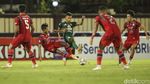 Foto-foto Persebaya Bungkam Arema 1-0
