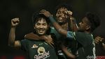 Foto-foto Persebaya Bungkam Arema 1-0