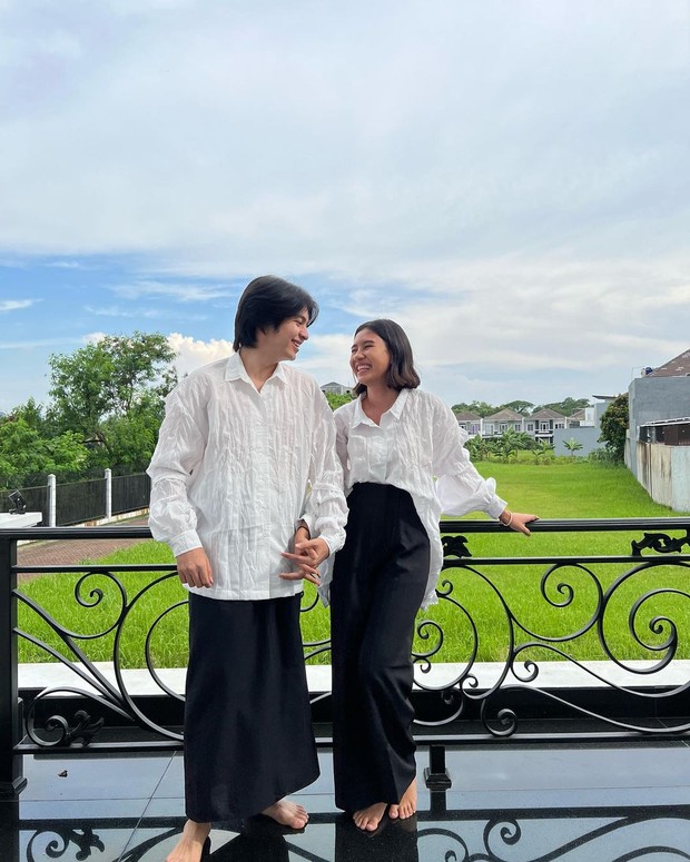 Shenina Cinnamon dan Angga Yunanda/