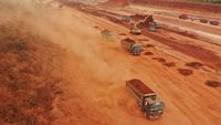Hujan Debu Proyek Bandara Raksasa Vietnam Landa Permukiman dan Sekolah