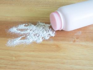 Cerita Korban Kanker Imbas Bedak Tabur J&J, Ada yang Sampai Meninggal Cerita Korban Kanker Imbas Bedak Tabur J&J, Ada yang Sampai Meninggal