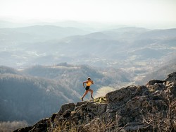 7 Olahraga Paling Tua di Dunia, Lari & Gulat Sejak 15.300 Tahun yang Lalu