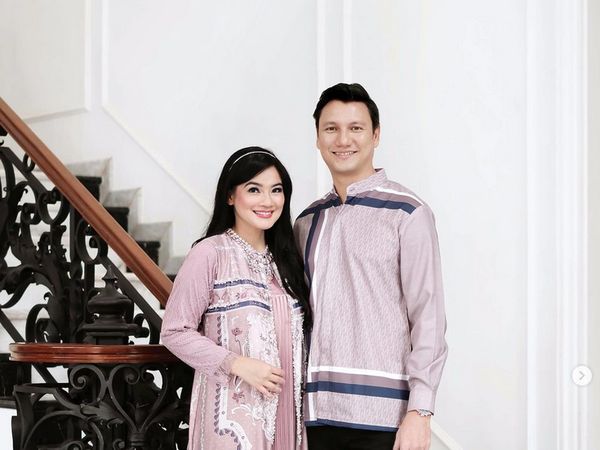 7 Inspirasi Baju Bukber Pakai Gamis ala Artis, Geng Cendol Bak Princess