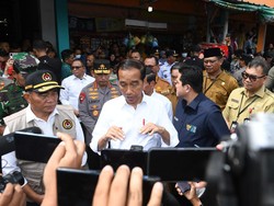 Jokowi Harap Penumpang di Merak Pesan e-Ticket: Tahun Lalu Ganggu